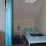 11 Makow אכסניה *